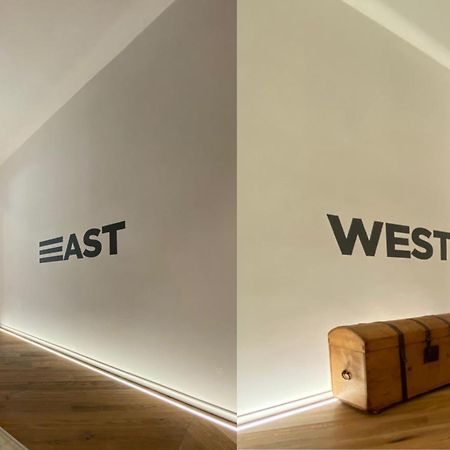 East West Room Arco Exteriör bild