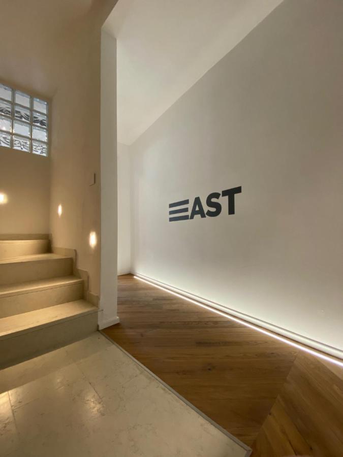 East West Room Arco Exteriör bild